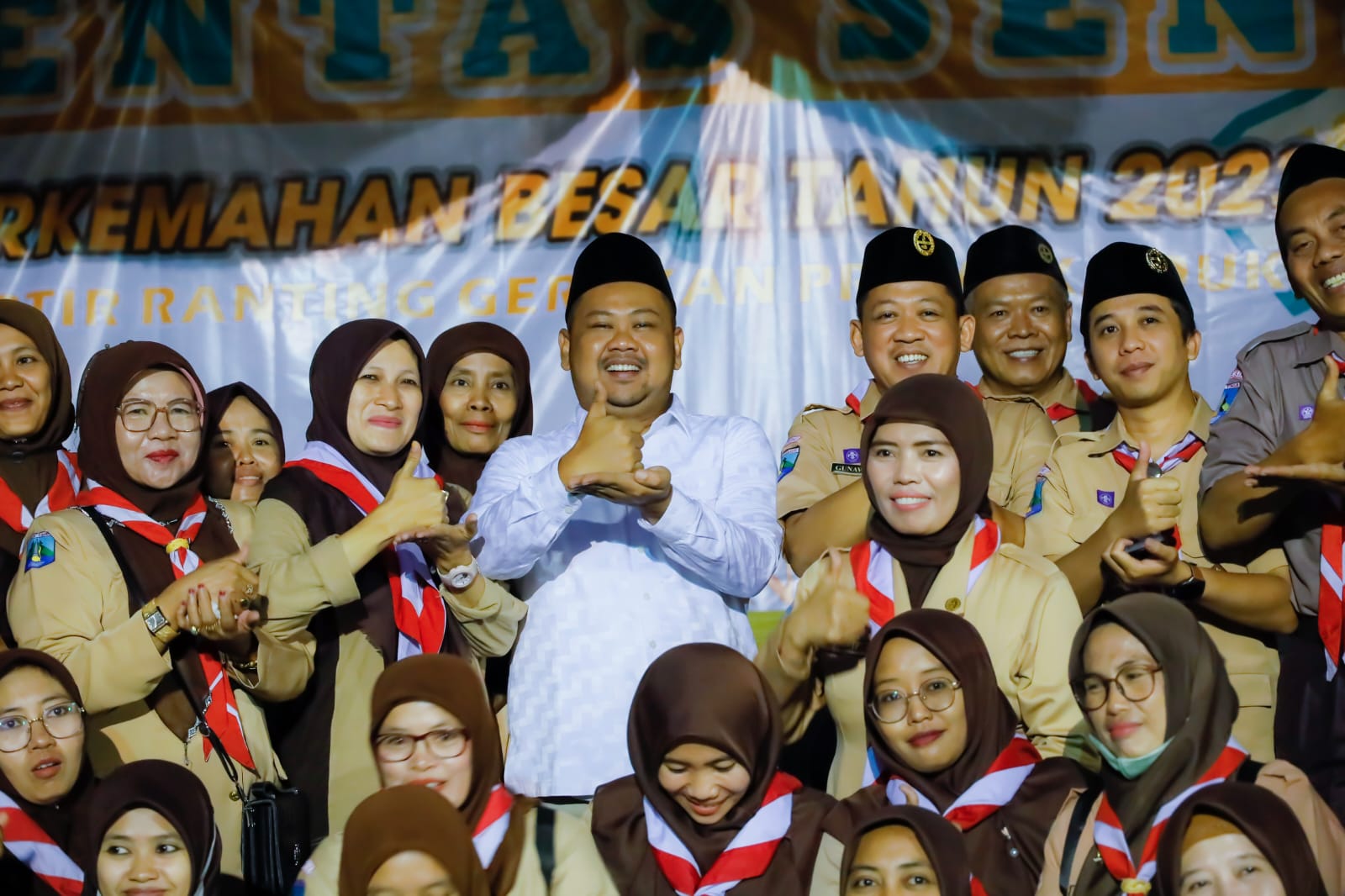 Buka Perkemahan Besar Pramuka Dukun, Bupati Gus Yani Ajak Pramuka Jadi Pelopor Kebersihan